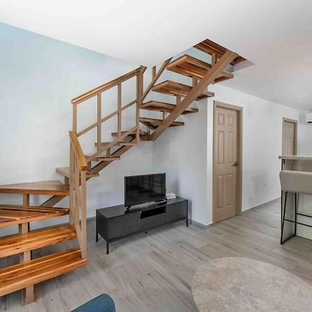 Cozy Beach Villa At The Shores 5 Minutes From The Beach West End Exteriér fotografie