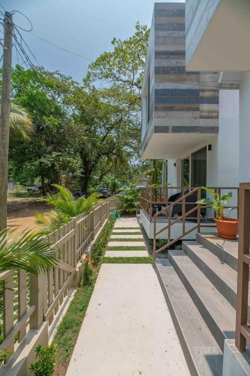 Cozy Beach Villa At The Shores 5 Minutes From The Beach West End Exteriér fotografie